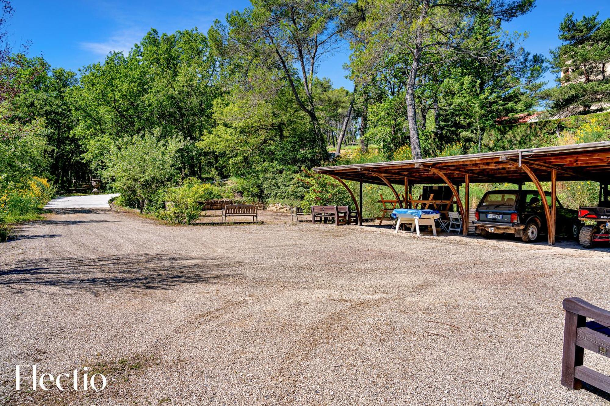 Апарт отель Bastide Domaine Tour Campanets Ле-Пюи-Сент-Репарад Экстерьер фото