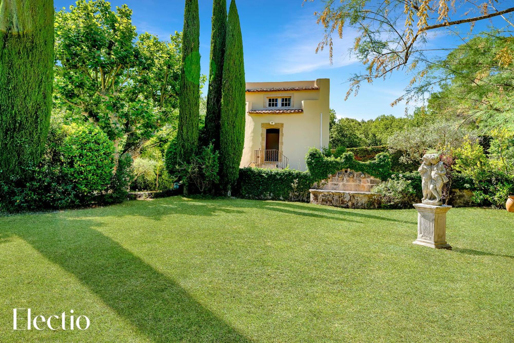Апарт отель Bastide Domaine Tour Campanets Ле-Пюи-Сент-Репарад Экстерьер фото