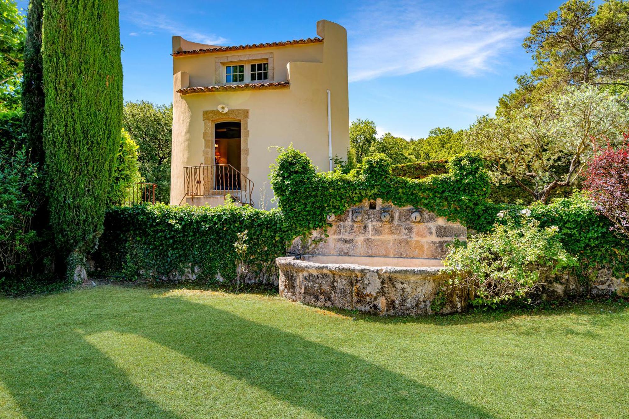 Апарт отель Bastide Domaine Tour Campanets Ле-Пюи-Сент-Репарад Экстерьер фото
